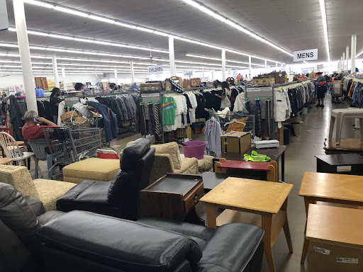 Red White & Blue Thrift Store - Hialeah