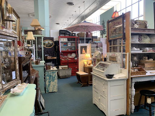 Old Town Salinas Antique Mall