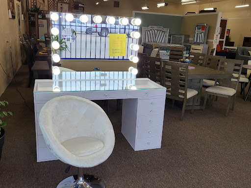 Magnolias Home & Décor