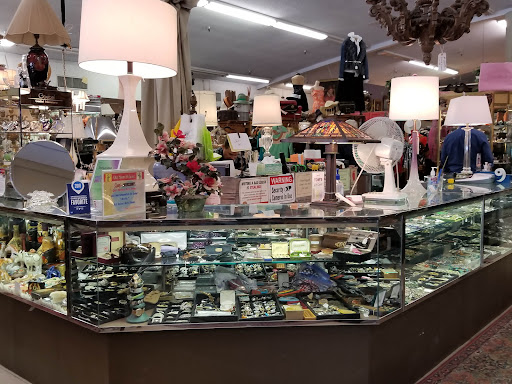 Tom's Fine Furniture & Collectables Store #1