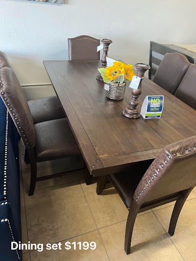 Yaquesita Furniture