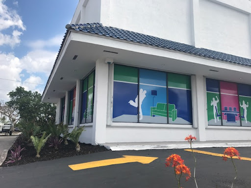 Rana Furniture Calle 8