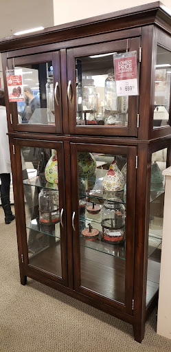 Raymour & Flanigan Furniture and Mattress Store