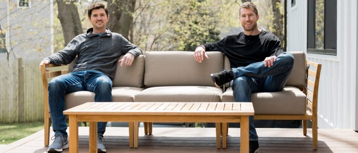 Madbury Road: Vista panorámica de la carretera rural con naturaleza y cielo azul