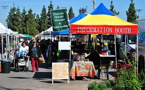 Mercado de Agricultores en Huntington Park – Productos frescos, artesanía local y ambiente familiar