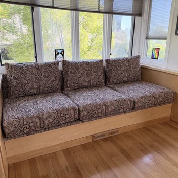 AAA Custom Upholstery – Tapizado Personalizado de Alta Calidad para Muebles y Vehículos